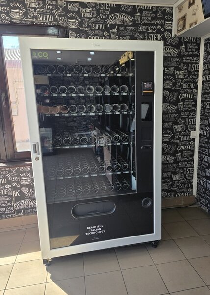 Automat Vending de bauturi reci si snack FAS 1050